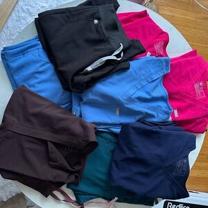 Ultra Rose Zamora High Waisted Joggers + Ultra Rose Catarina One Pocket Top